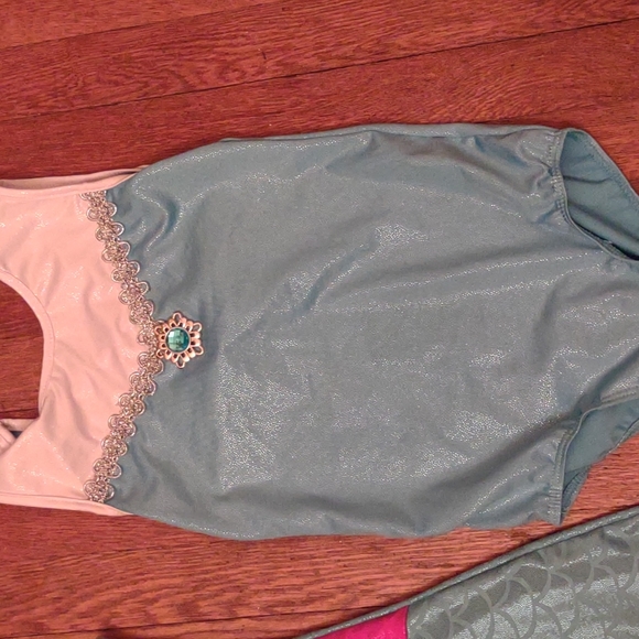 Girls Leotards - Picture 6 of 8